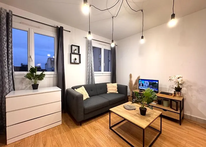 Marilyn - Center 2 People アパート